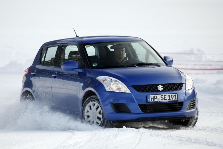  Suzuki Swift 4x4 2011 года  (фото 6 из 16)